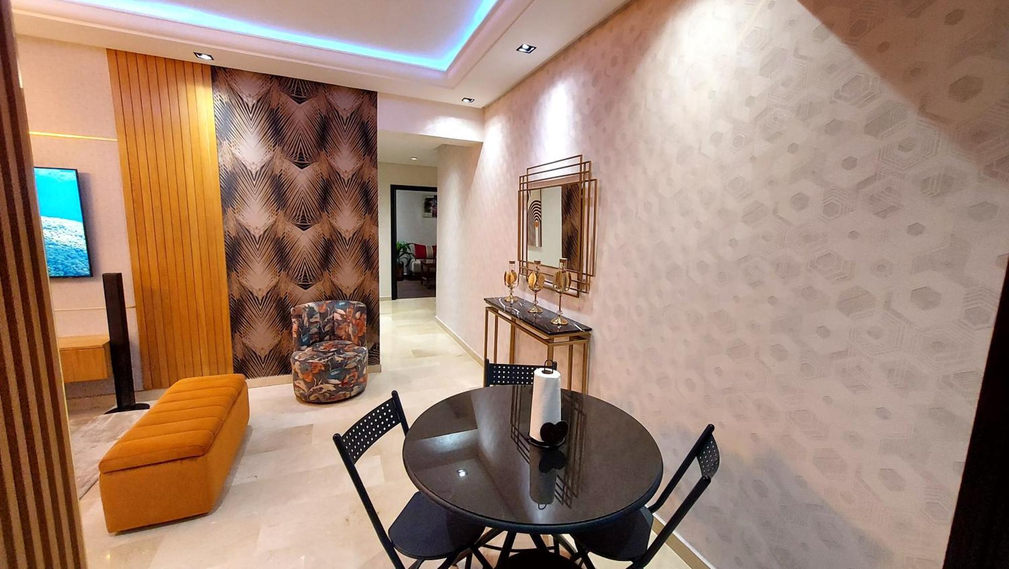 luxury apartment of 80m2 , 1minute from hassan2 mosquè from family , pour famille , INTERDIT COUPLES ARAABIC NON MARIÉ, FORBIDDEN UNMARRIED ARAABIC COUPLES Casa Blanca Exterior foto